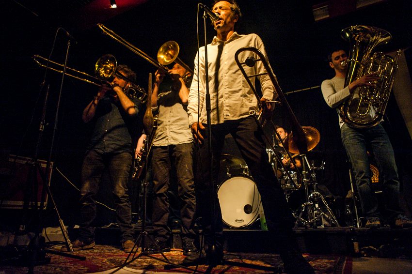 En Attendant le Ferry